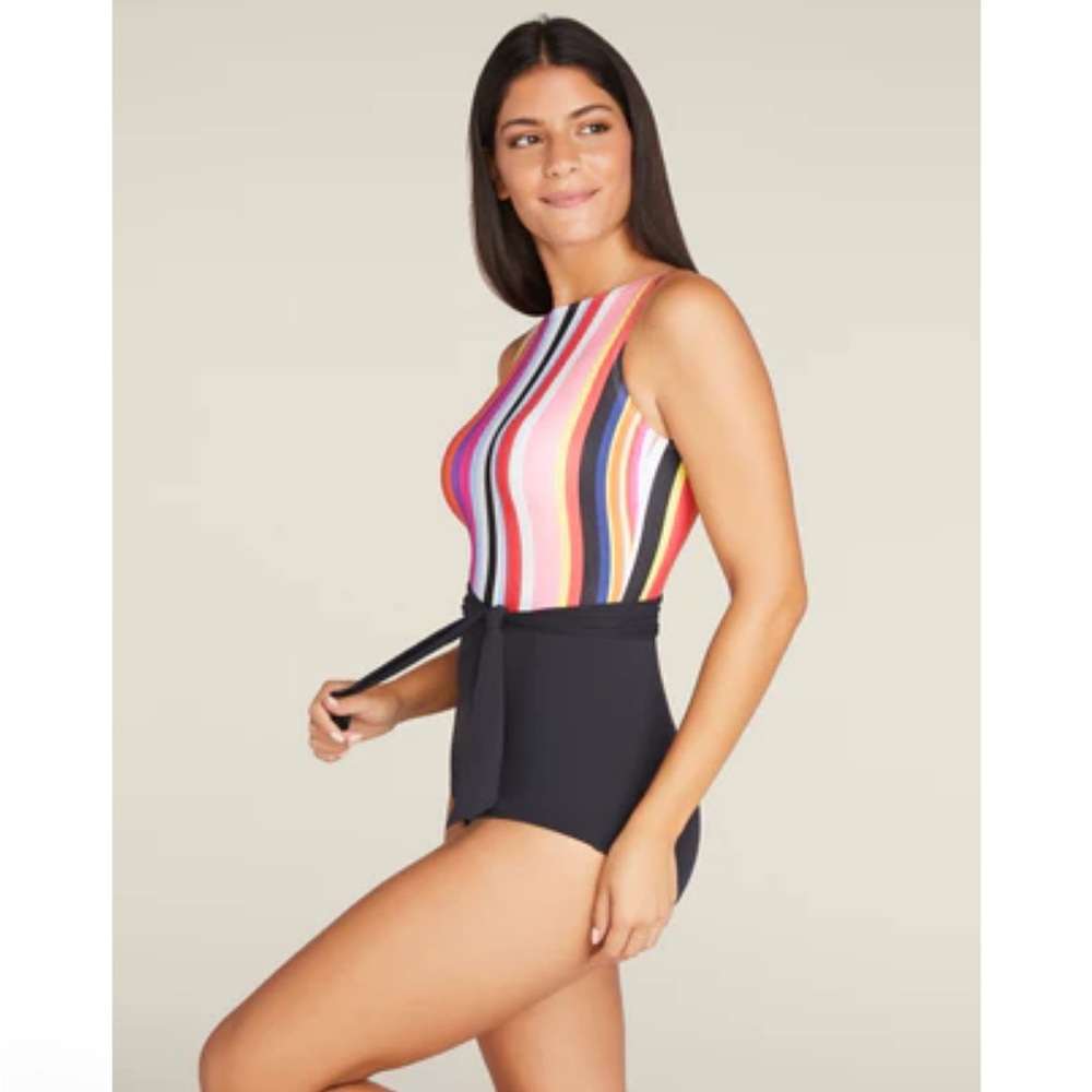Hermoza Elizabeth One-Piece Black Multi Colored 
Swimsuit with Side Tie Size 14